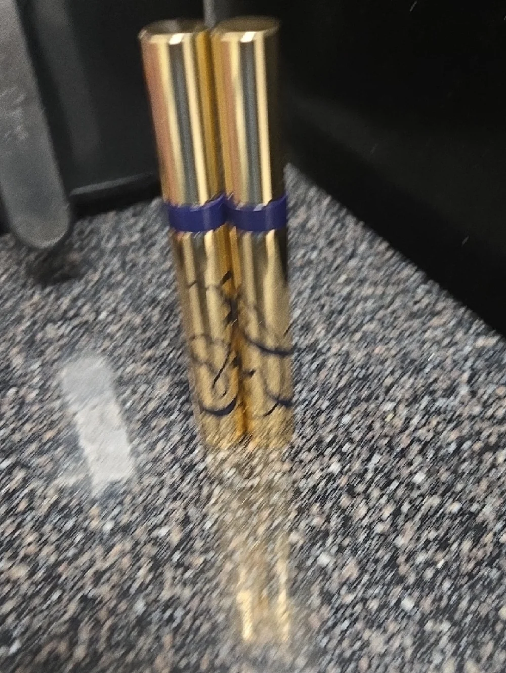 Estee Lauder Gold Accent Tubes Mascara with Navy Bands - Picture 4 of 4